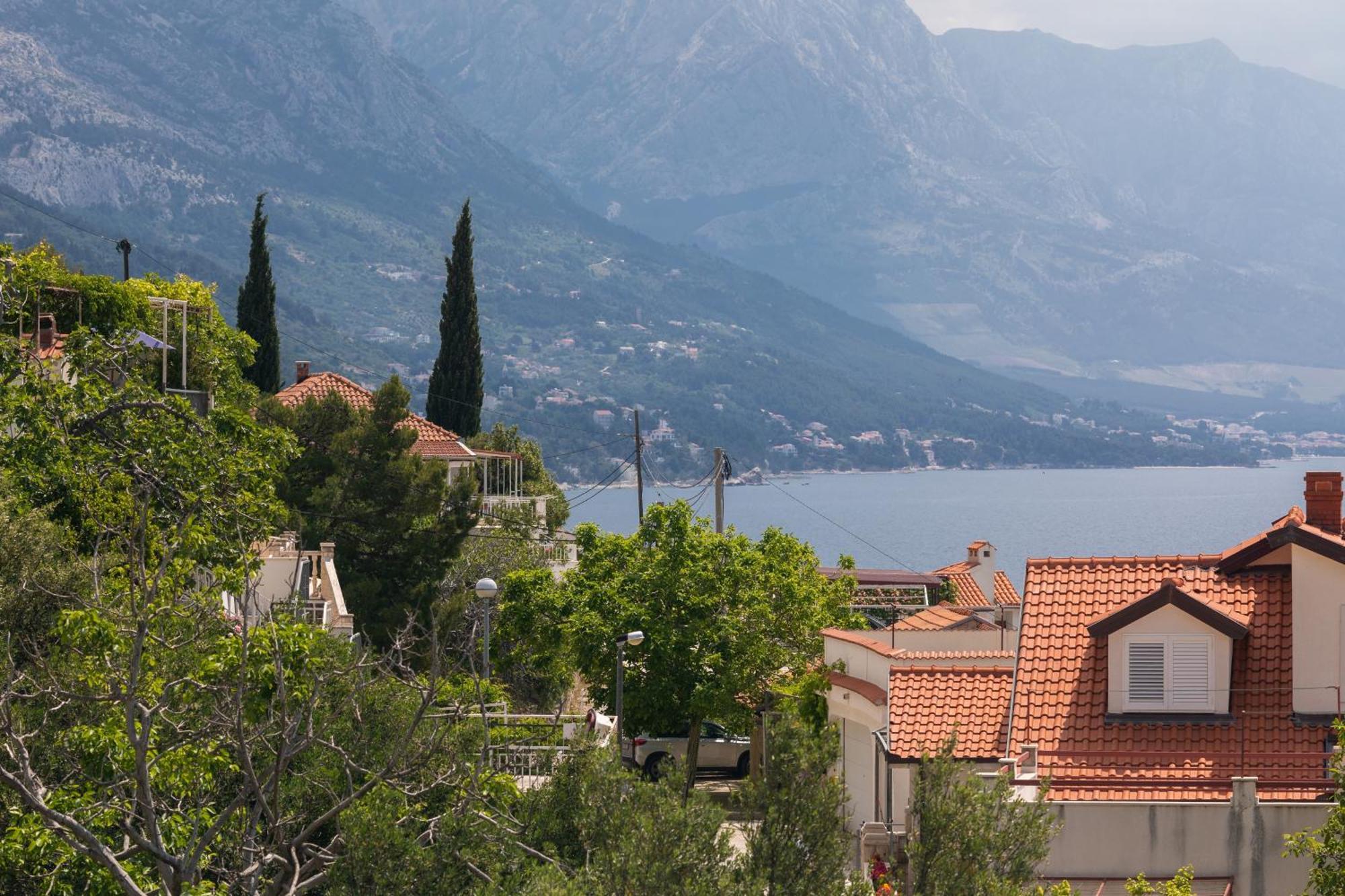 Apartments With A Parking Space Pisak, Omis - 5975 Extérieur photo