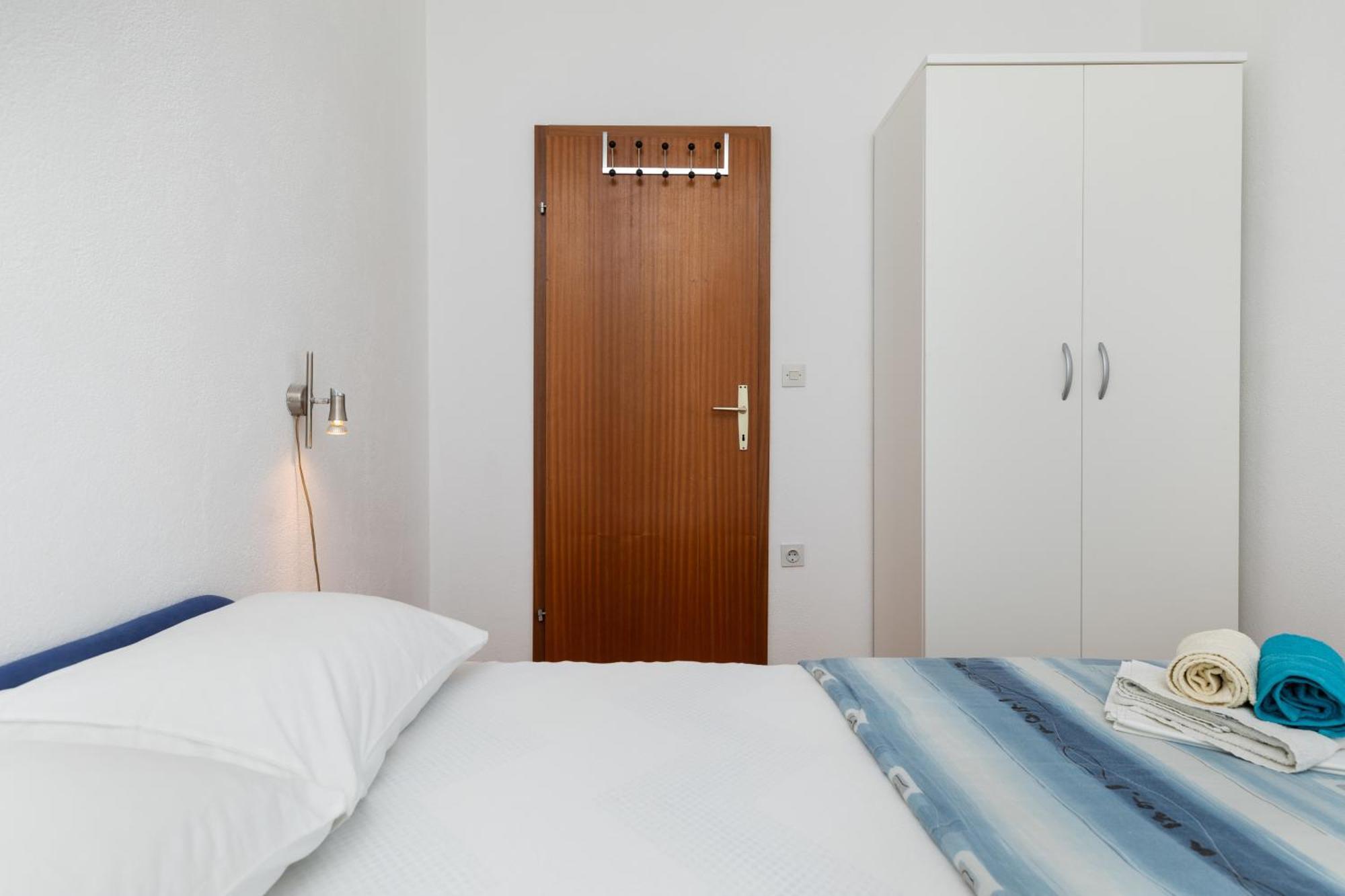 Apartments With A Parking Space Pisak, Omis - 5975 Chambre photo